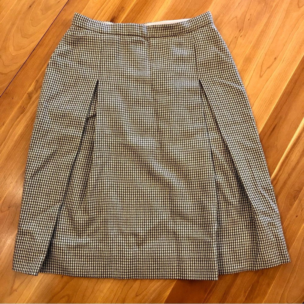 Vintage 1960’s Herring Bone Tweed Knee Length Skirt